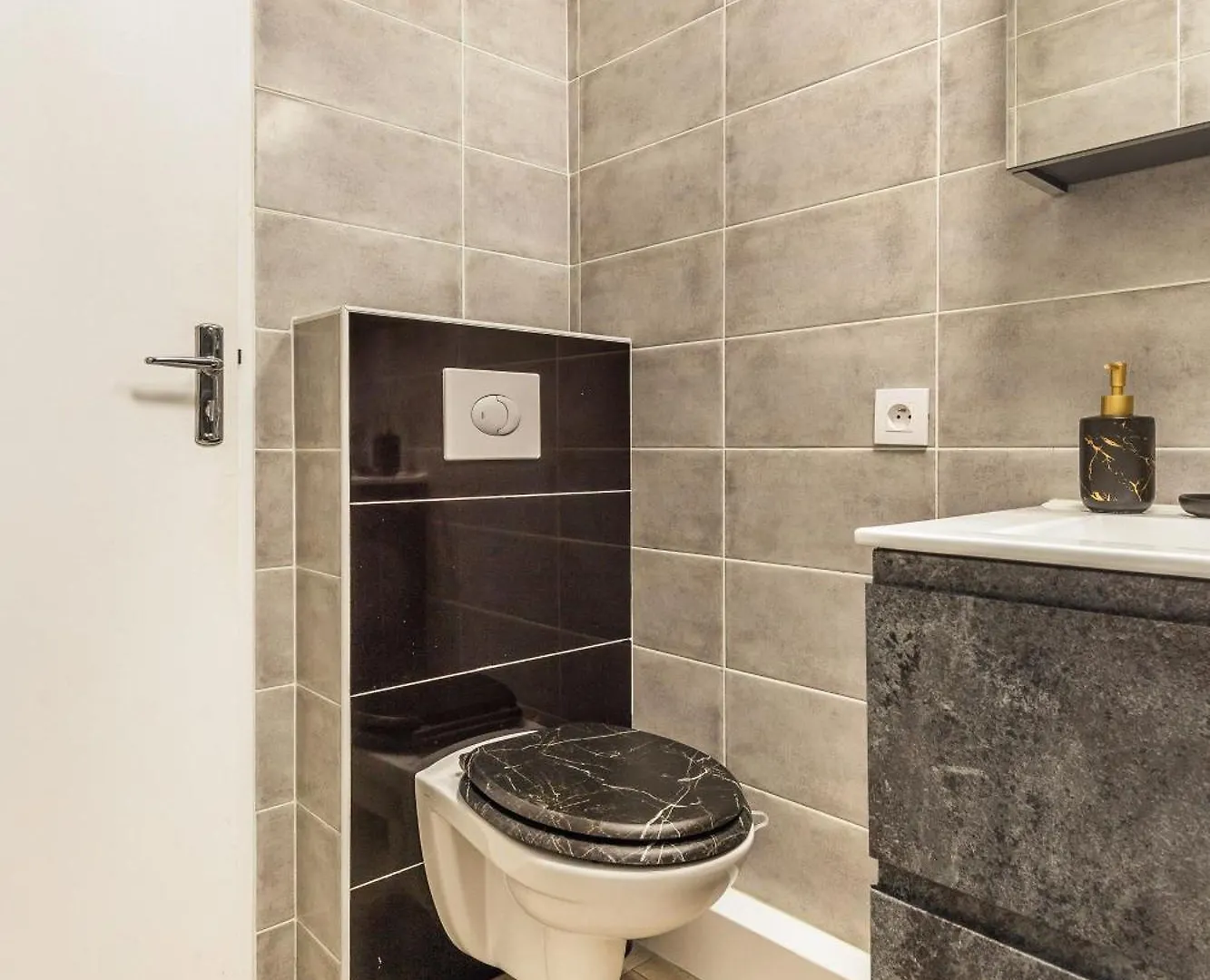 פריז Charmant Studio Du 12Eme, Parking Gratuit Et Metro צרפת
